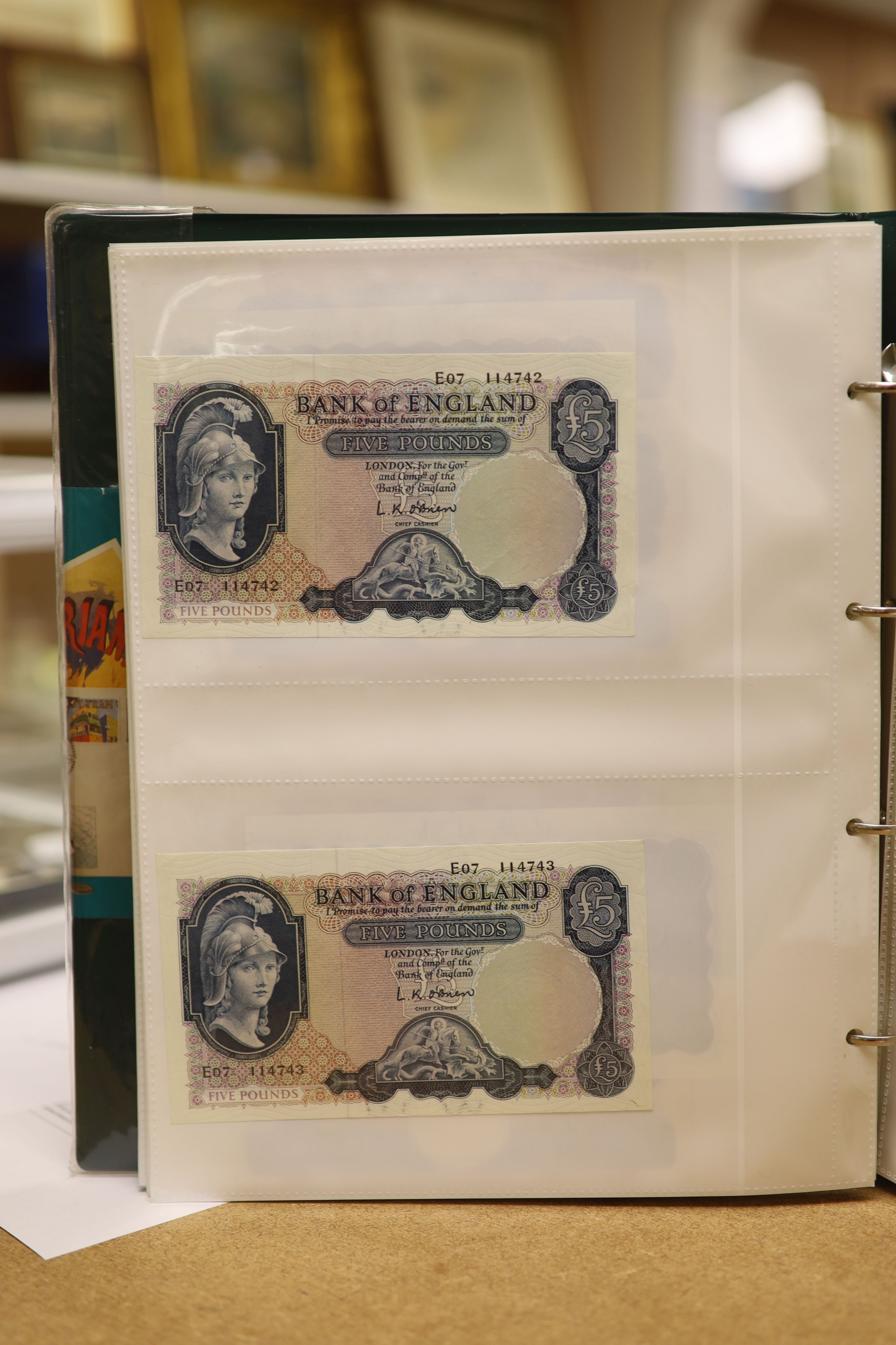 A collection of Bank of England and Scottish banknotes to include: 21 QEII 10 shillings, 14 O'Brien and Beale 10 shillings, 1 Peppiatt 10 shillings, 4 Hallam one pound notes, 18 O'Brien or Beale one pound notes, 8 Peppia